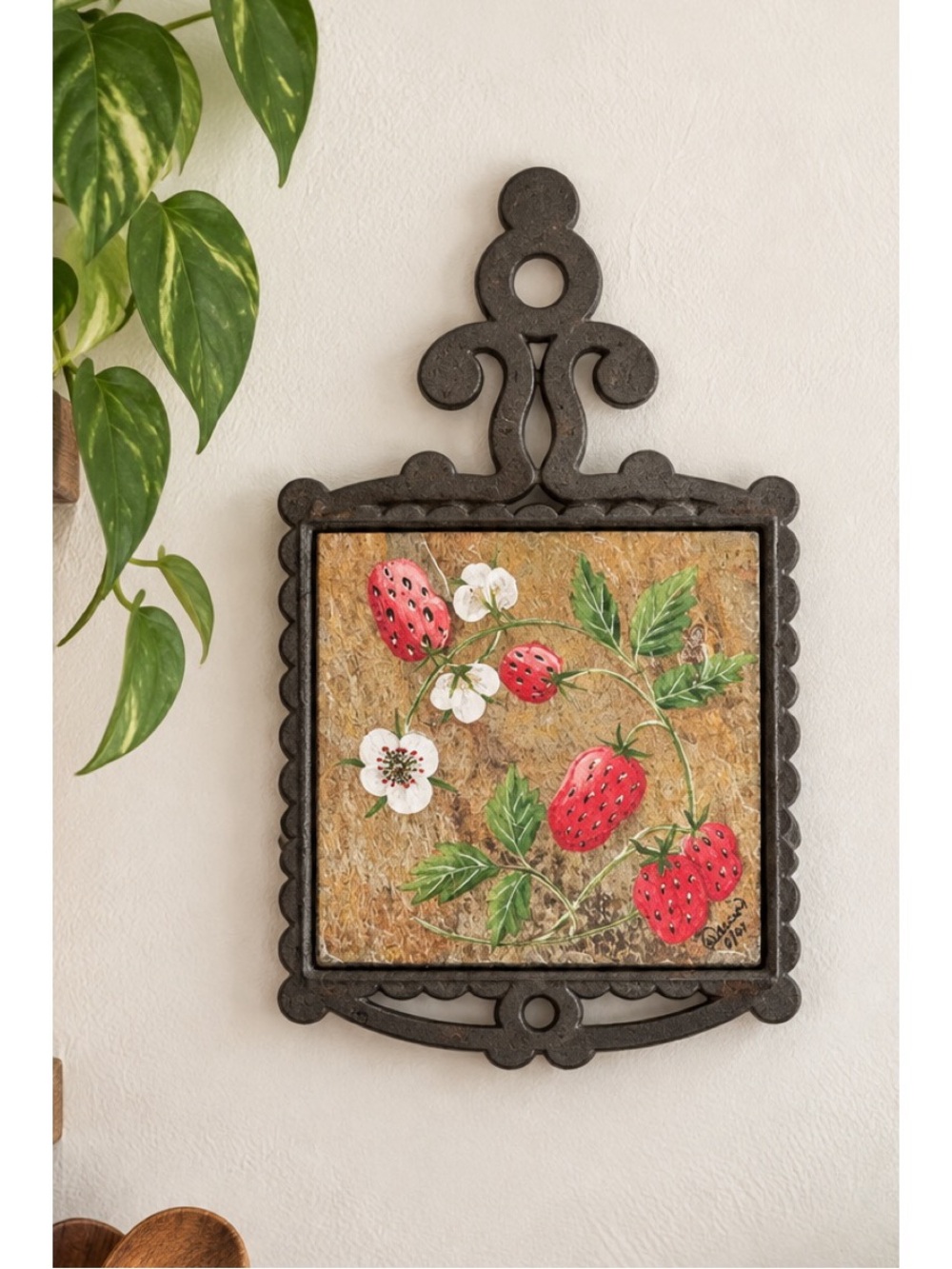 Vintage-Style Strawberry Wall Hanging / Tile Art